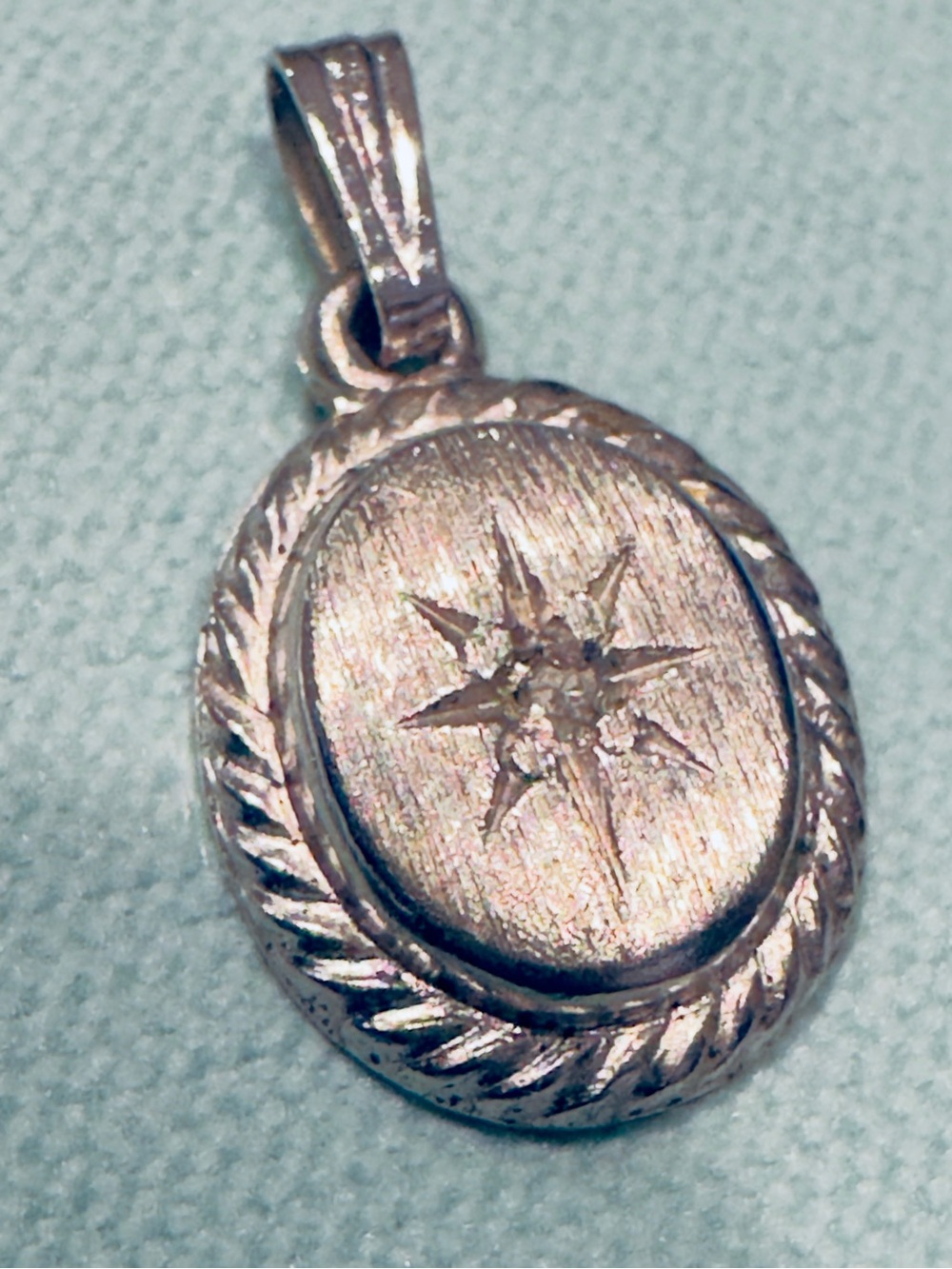 Vintage Genuine Diamond Starburst setting 925 Sterling Silver Pendant